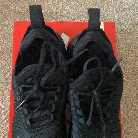 Air Max 270 Black - Picture 3 of 8